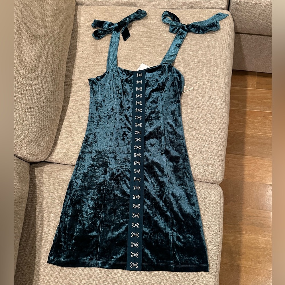 Velvety Shiny Teal blue Mini Dress With Silver Design Up Front. Nice Comfy Fit!